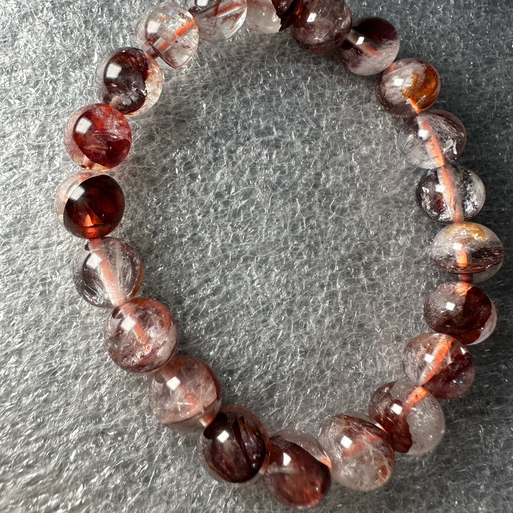 Gorgeous 8MM Red Hematoid/Fire Quartz Natural Crystal Bracelet